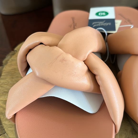 Universal Thread *NWT* Women’s Cosette Sandals in Coral - Picture 6 of 10